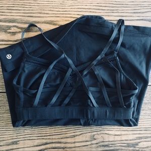 Lululemon black strappy workout tank